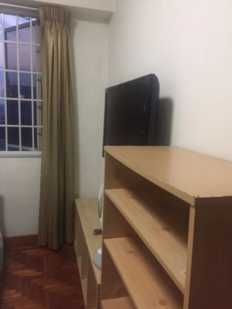 近地铁杨厝港公寓普通房出租 - Yio Chu Kang 杨厝港 - 分租房间 - Homates 新加坡