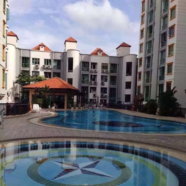 Condo: The Sunny Spring Large Common Room move in 1st Apr 2019 - Paya Lebar - Bedroom - Homates Singapore