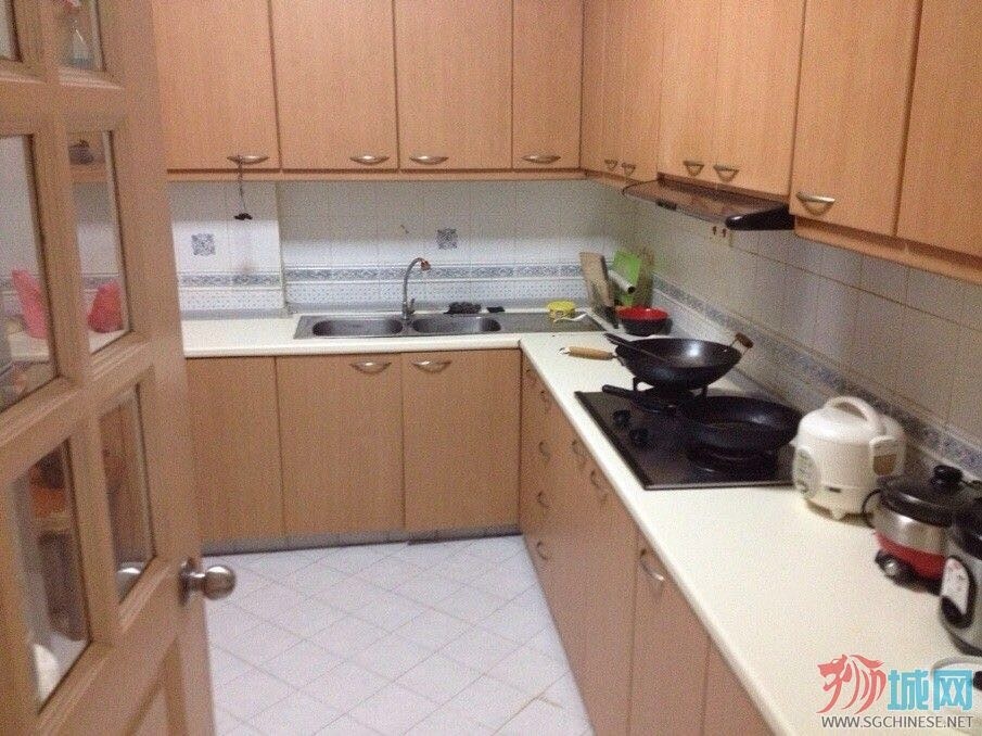 Condo: The Sunny Spring Large Common Room move in 1st Apr 2019 - Paya Lebar - Bedroom - Homates Singapore