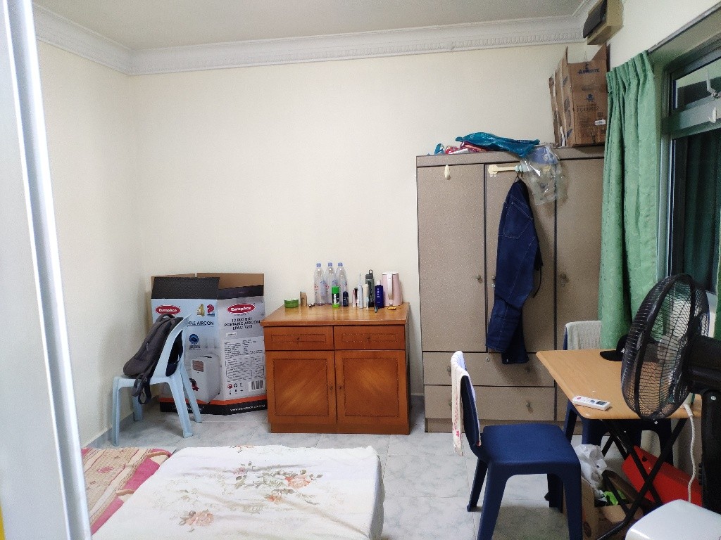 超近NTU组屋普通房出租，410新/月 - Boon Lay 文礼 - 分租房间 - Homates 新加坡