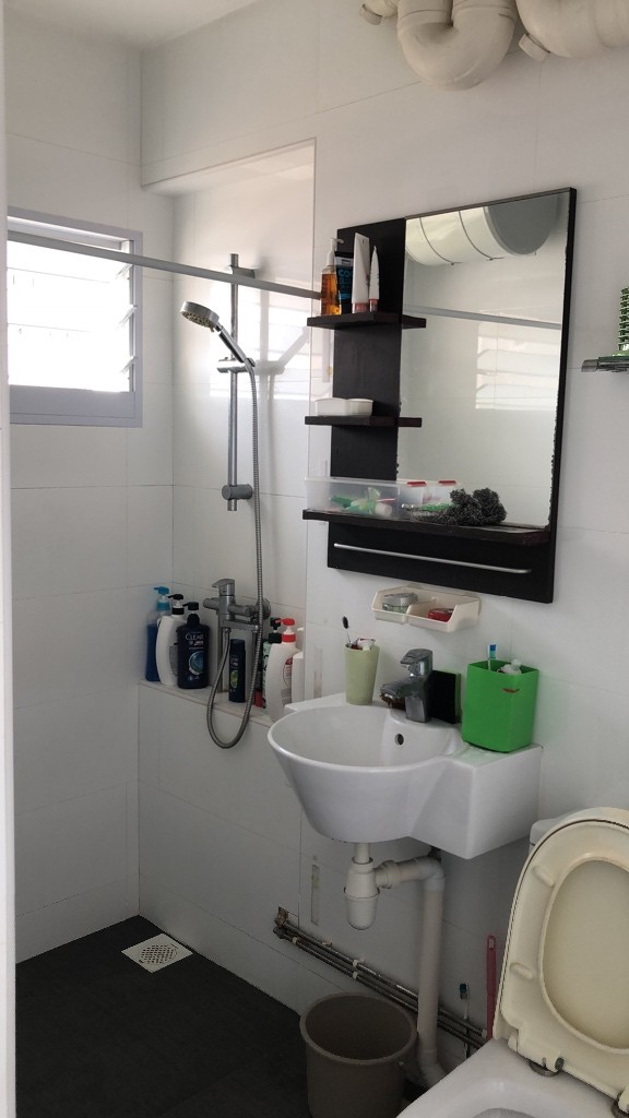 Fully furnished and airy room for rent - Bedok - Bedroom - Homates Singapore
