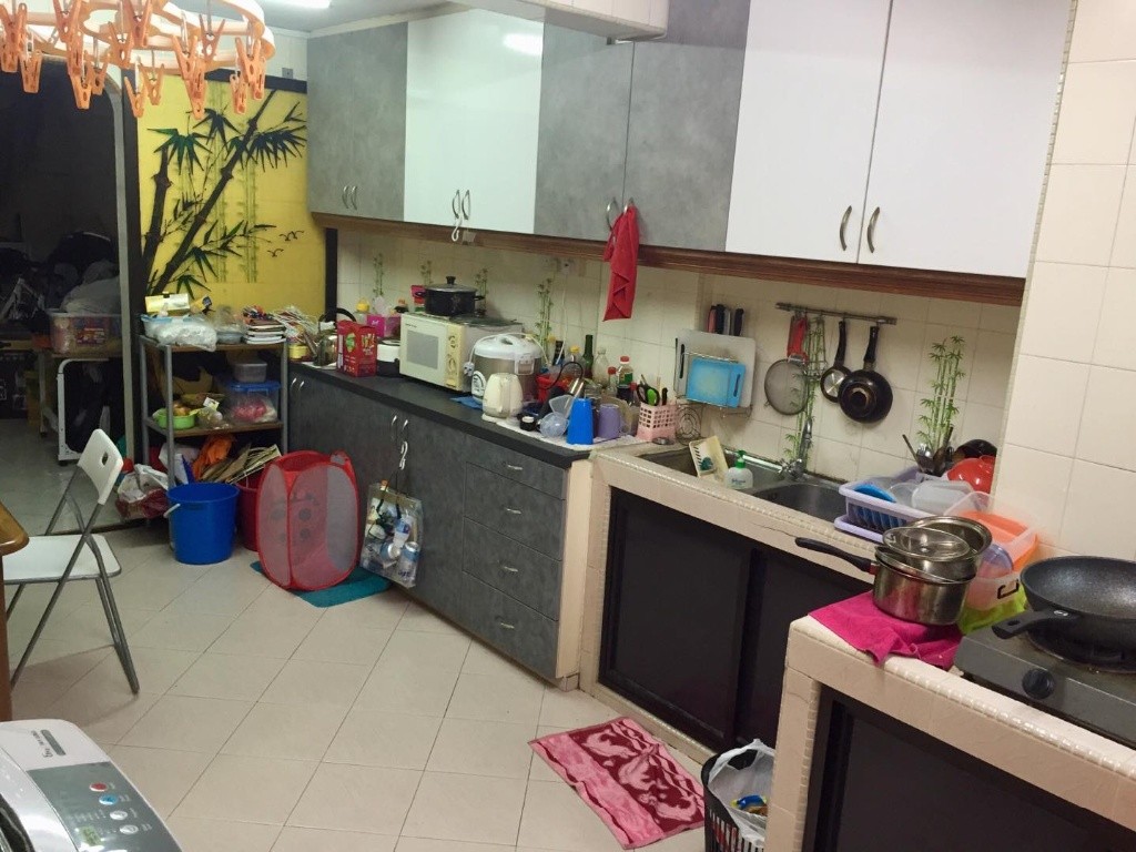 163 toa payoh lrg 1 2 pax clean quiet good location call 96626160 - Toa Payoh - Flat - Homates Singapore