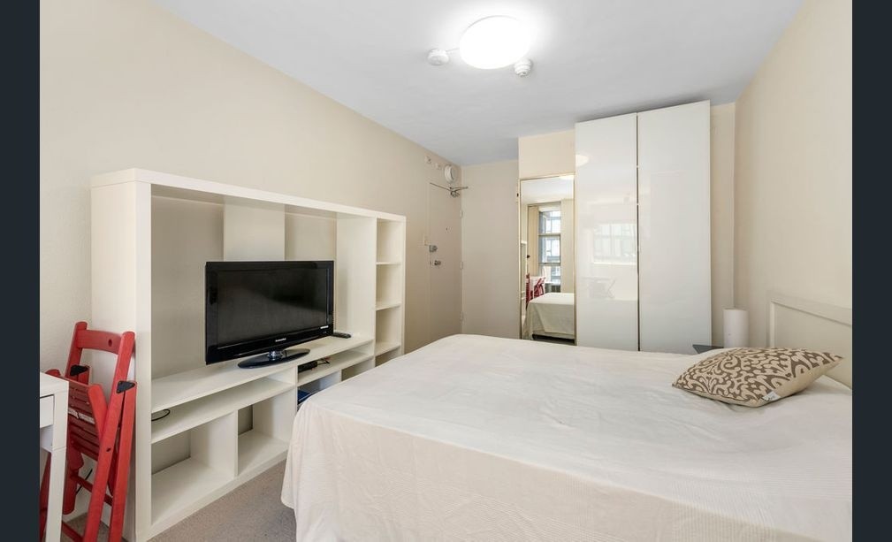  Fully Furnished studio room in 275 Thomson Road,(S) 307645 |D11 - Newton / Novena - Novena - Bedroom - Homates Singapore