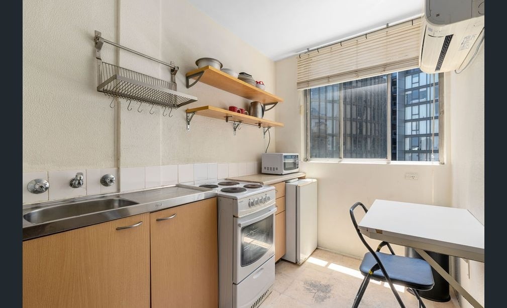  Fully Furnished studio room in 275 Thomson Road,(S) 307645 |D11 - Newton / Novena - Novena - Bedroom - Homates Singapore