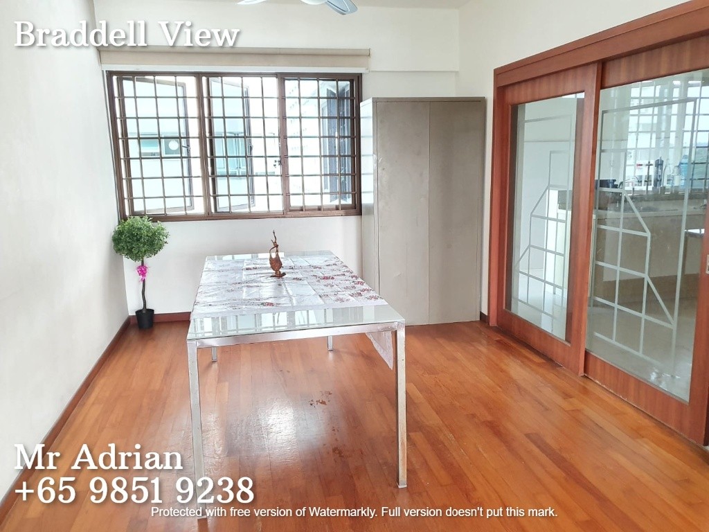Common Room for Rent - Caldecott MRT - Braddell View - Caldecott - Bedroom - Homates Singapore