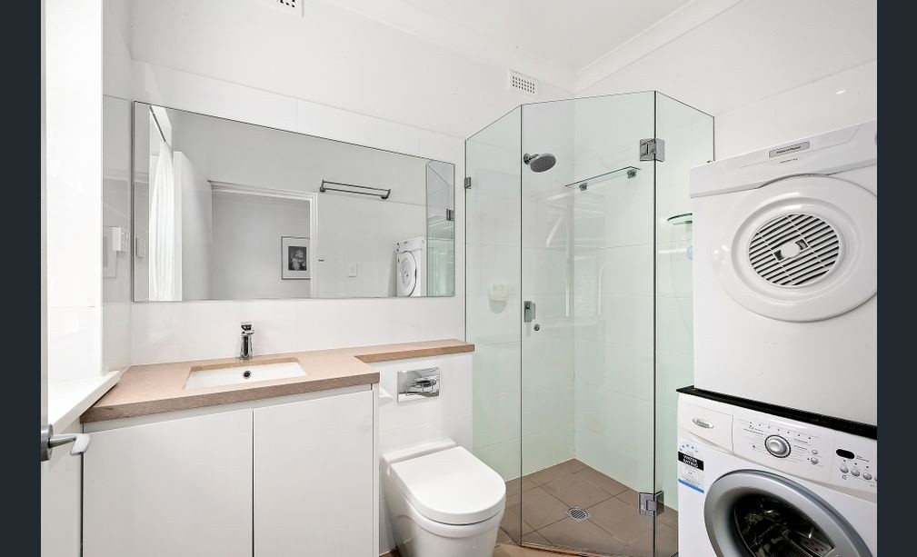 Newly fully furnished studio for rent in 107 Jurong East Street 13 (S