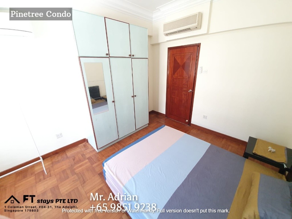 Deluxe Queen Room- Stevens MRT- Pinetree Condo - Stevens - Bedroom - Homates Singapore