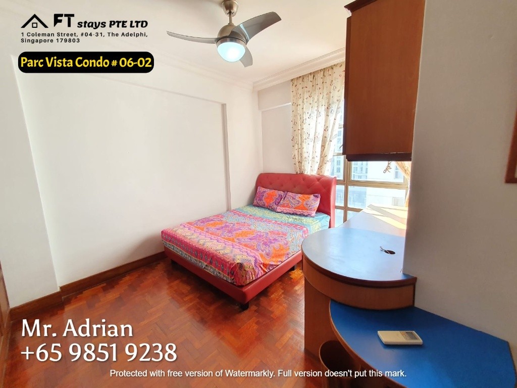 Lakeside MRT Gym Pool Condo/Parc Vista Jurong West Bedroom