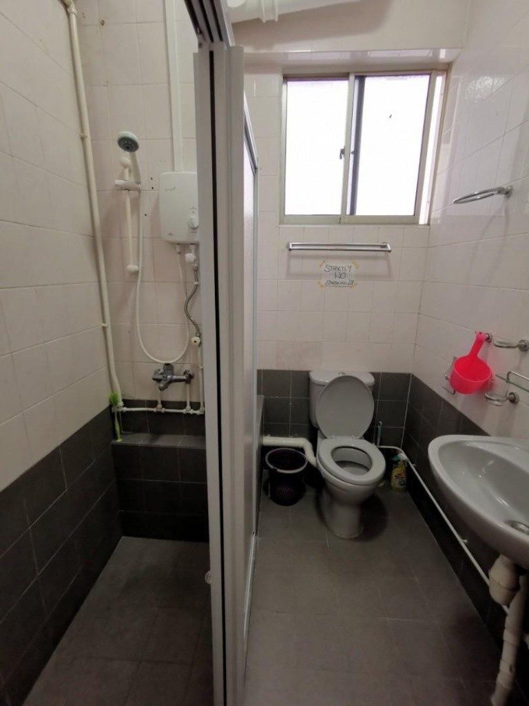 Holland Village - Kum Hing Court - Common Room - Holland Village - Bedroom - Homates Singapore