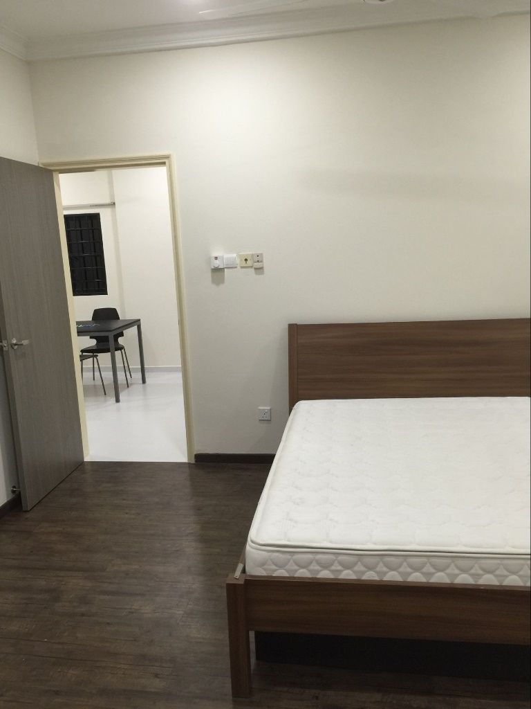 Novena(诺维娜)MRT附近超大公寓普通房- Novena 诺维娜- 分租房间- Homates 新加坡