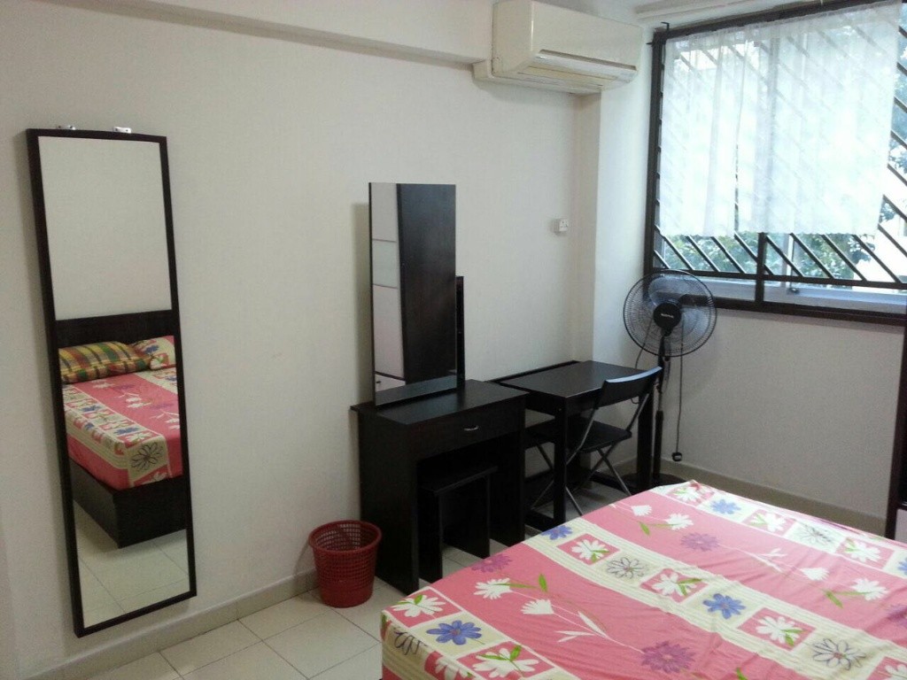 No agent fee fully furnished common room at SIMEI MRT Simei Bedroom