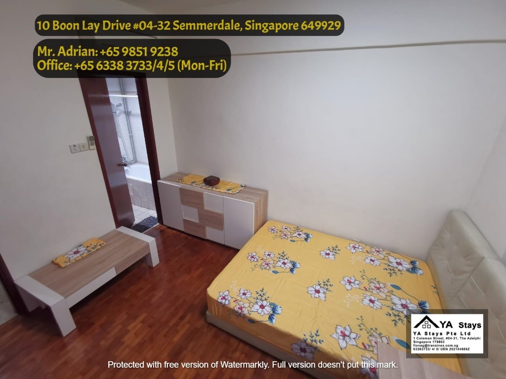Boon Lay / Lakeside / Jurong / Summerdale Condo/Master Room 12 Pax