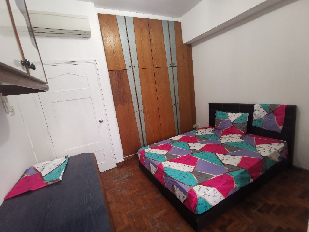 Paya Lebar MRT/Aljunied MRT/Dakota MRT - Master Room in Maro Mansion - Geylang - Bedroom - Homates Singapore