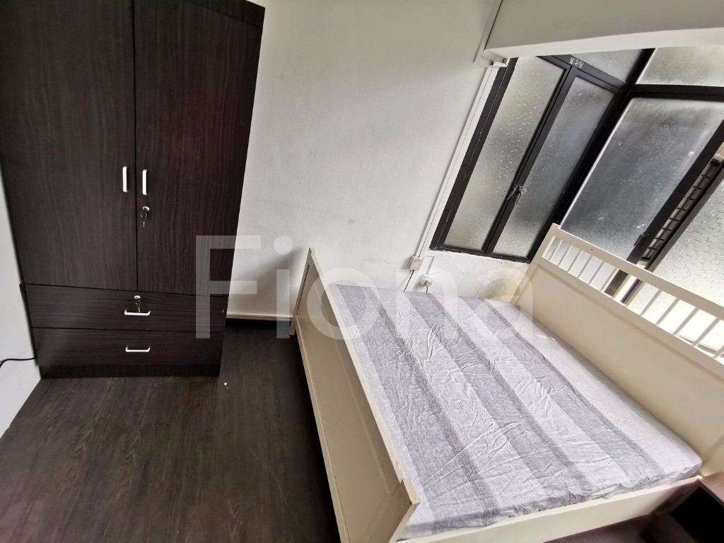 Kembangan MRT / Bedok MRT/ Eunos  MRT/Available 15 March - Geylang - Bedroom - Homates Singapore