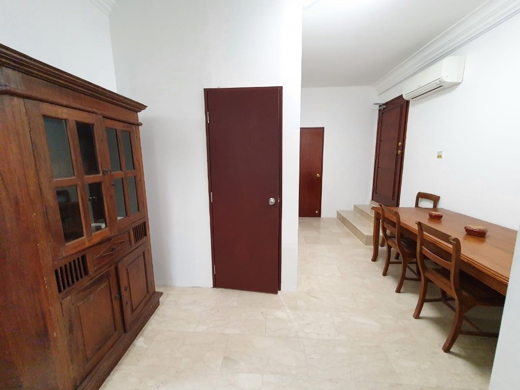 Near Newton MRT/Near Orchard MRT/Stevens MRT - Pinetree Condo *Available 22 June - Holland Village - Bedroom - Homates Singapore