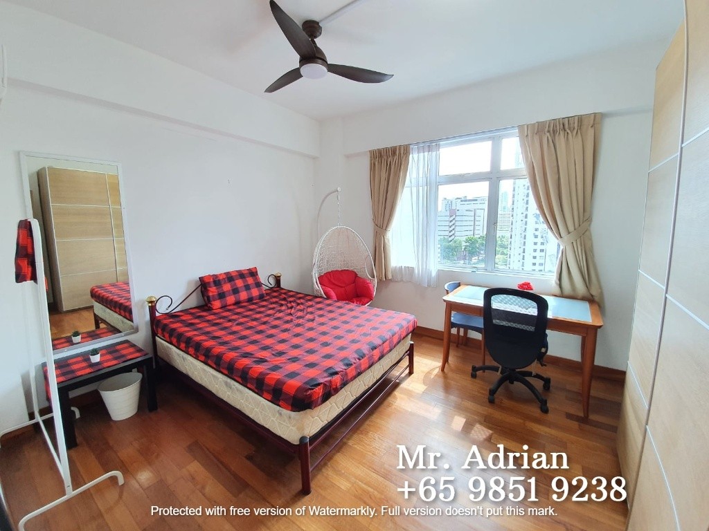Summer Green - Master Room/Near Toa Payoh/ Boon Keng / Novena MRT / Available 02 November - Toa Payoh - Bedroom - Homates Singapore