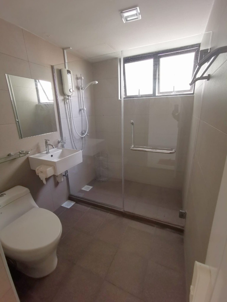Ivory Heights - Boon Lay/Chinese Garden MRT/Jurong East MRT/Clementi/Lakeside MRT/ Available 19 October - Jurong East - Bedroom - Homates Singapore