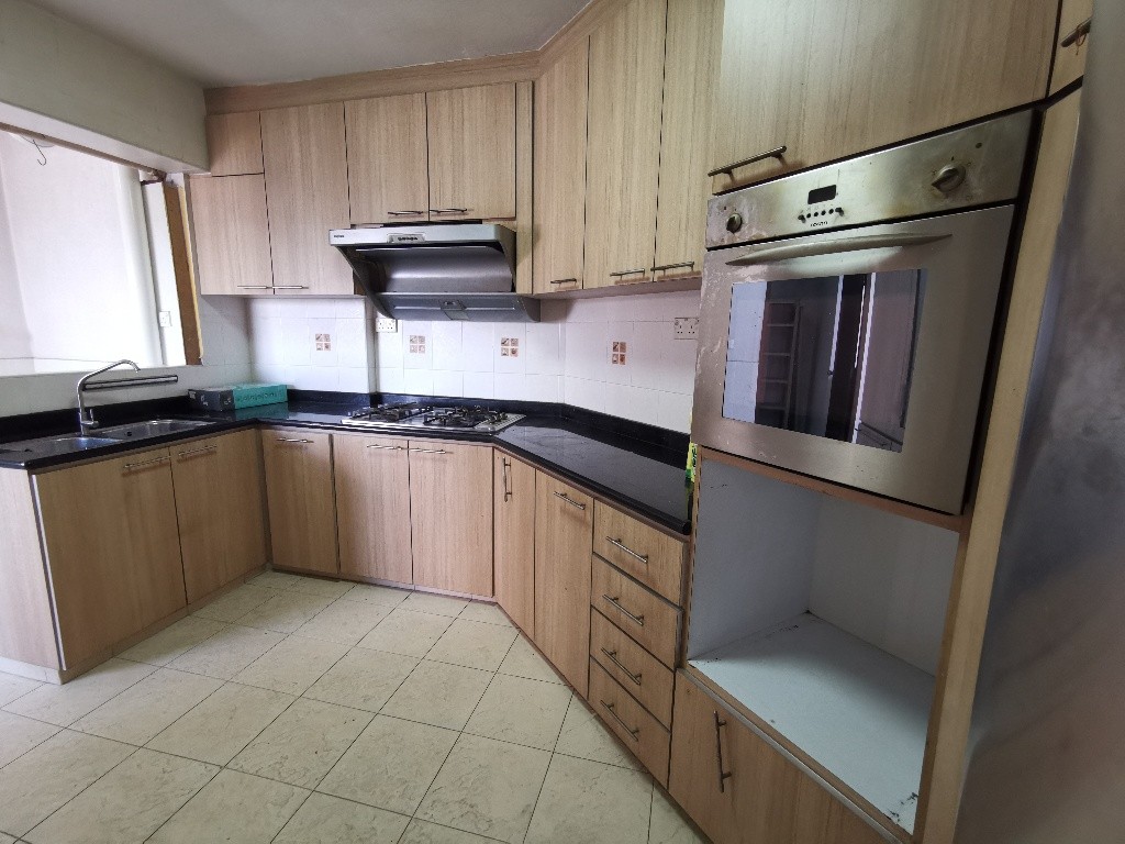 Immediate Available  -- Braddell View--Common Room/Strictly Single Occupancy/no Owner Staying/No Agent Fee/Cooking allowed / Near Braddell MRT / Marymount MRT / Caldecott MRT - Braddell - Bedroom - Homates Singapore