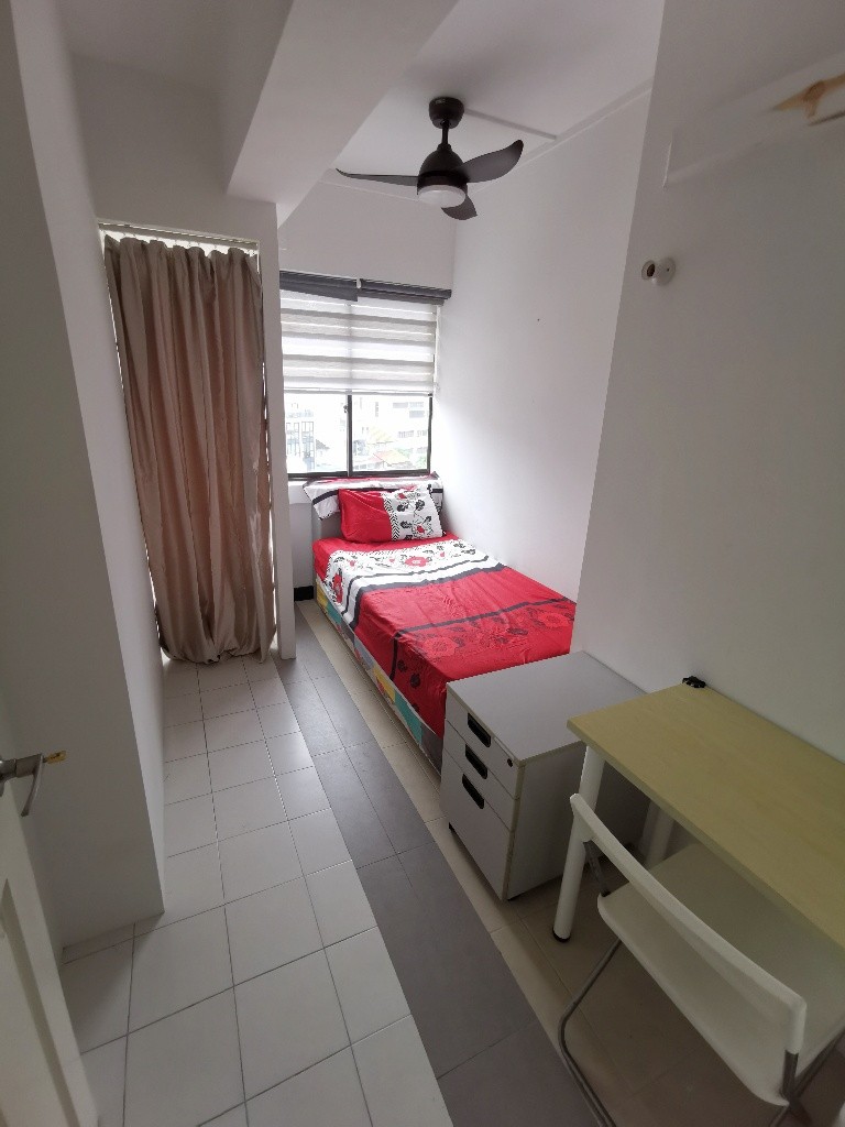 Immediate Available- Common Room/Strictly Single Occupancy/no Owner Staying/No Agent Fee/Cooking allowed/Kembangan MRT / Bedok MRT/ Eunos  MRT - Orchard - Bedroom - Homates Singapore