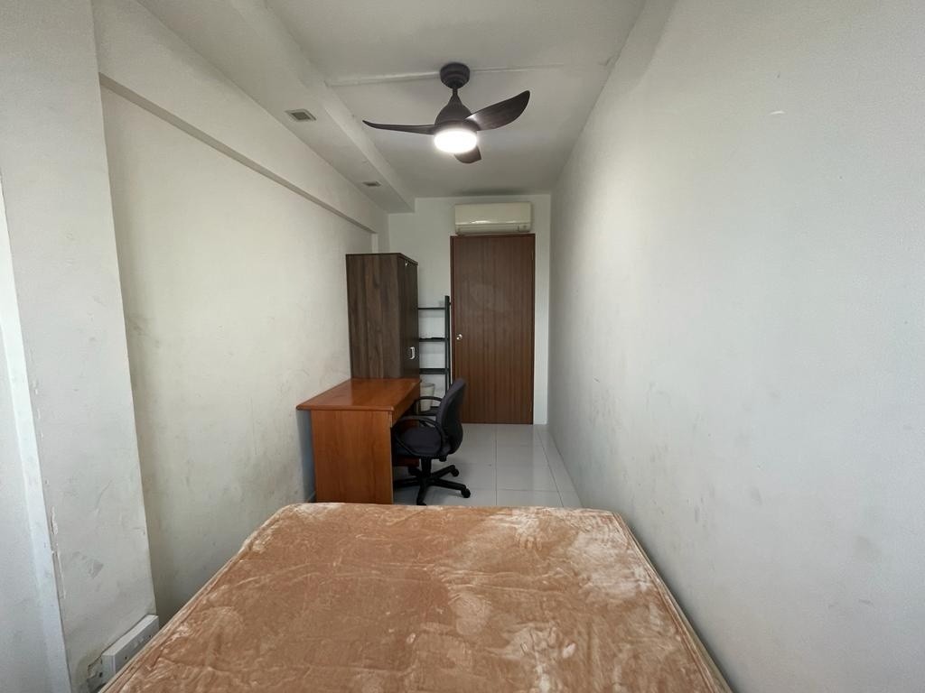 Keppel Harbour view/1 PERSON STAY ONLY/Cooking and visitors allowed/No owner staying/Near Chinatown MRT/Outram MRT/Tanjong Pagar MRT / Available 25 Sep - Chinatown - Bedroom - Homates Singapore