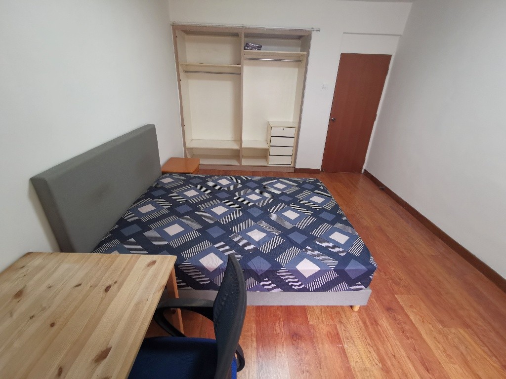 Immediate Available - Common Room/FOR 1 PERSON STAY ONLY/Private Bathroom/Include Utilities/Wifi/Aircon/No Agent Fee/Light Cooking Allowed/Washing Machine - Ang Mo Kio 宏茂桥 - 分租房间 - Homates 新加坡
