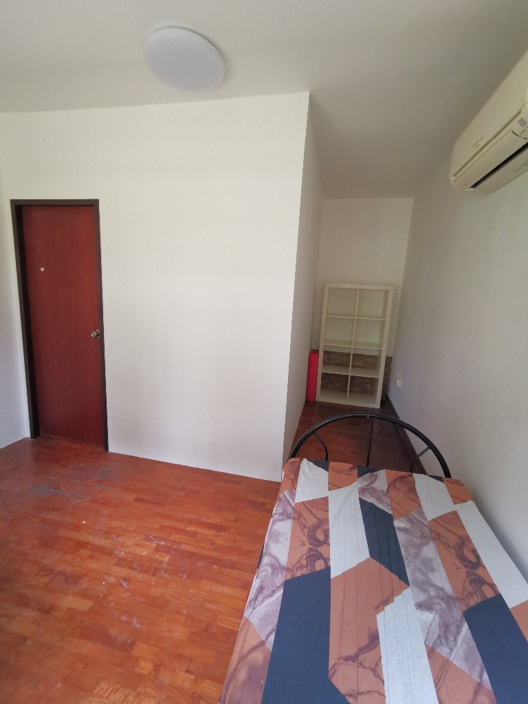 Immediate Available - Common Room/FOR 1 PERSON STAY ONLY/2 Shared Bathroom/Include Utilities/Wifi/Aircon/No Agent Fee/Light Cooking Allowed/Washing Machine - Ang Mo Kio 宏茂桥 - 分租房间 - Homates 新加坡