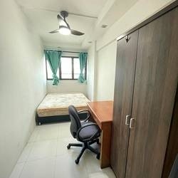 Immediate Available - Common Room/Strictly Single Occupancy/no Owner Staying/No Agent Fee/Cooking allowed/Near Outram MRT/Tanjong Pagar MRT/Chinatown MRT - Chinatown - Bedroom - Homates Singapore