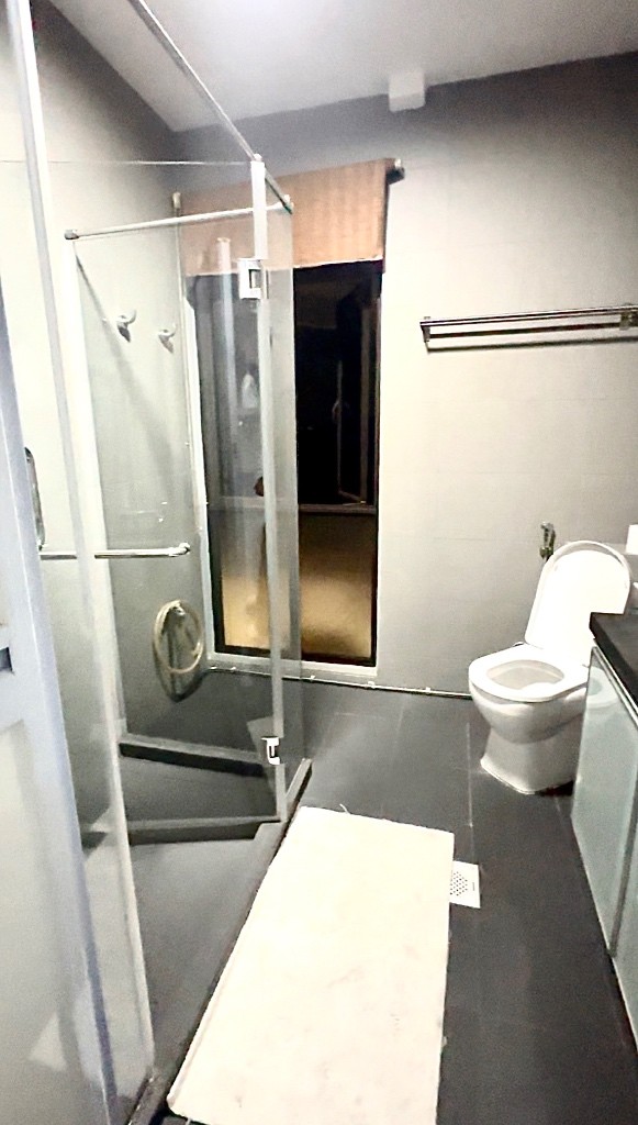 Rare Huge Master bedroom for rent in KATONG/ MARINE PARADE / JOOCHIAT - Marine Parade 馬林百列 - 分租房間 - Homates 新加坡