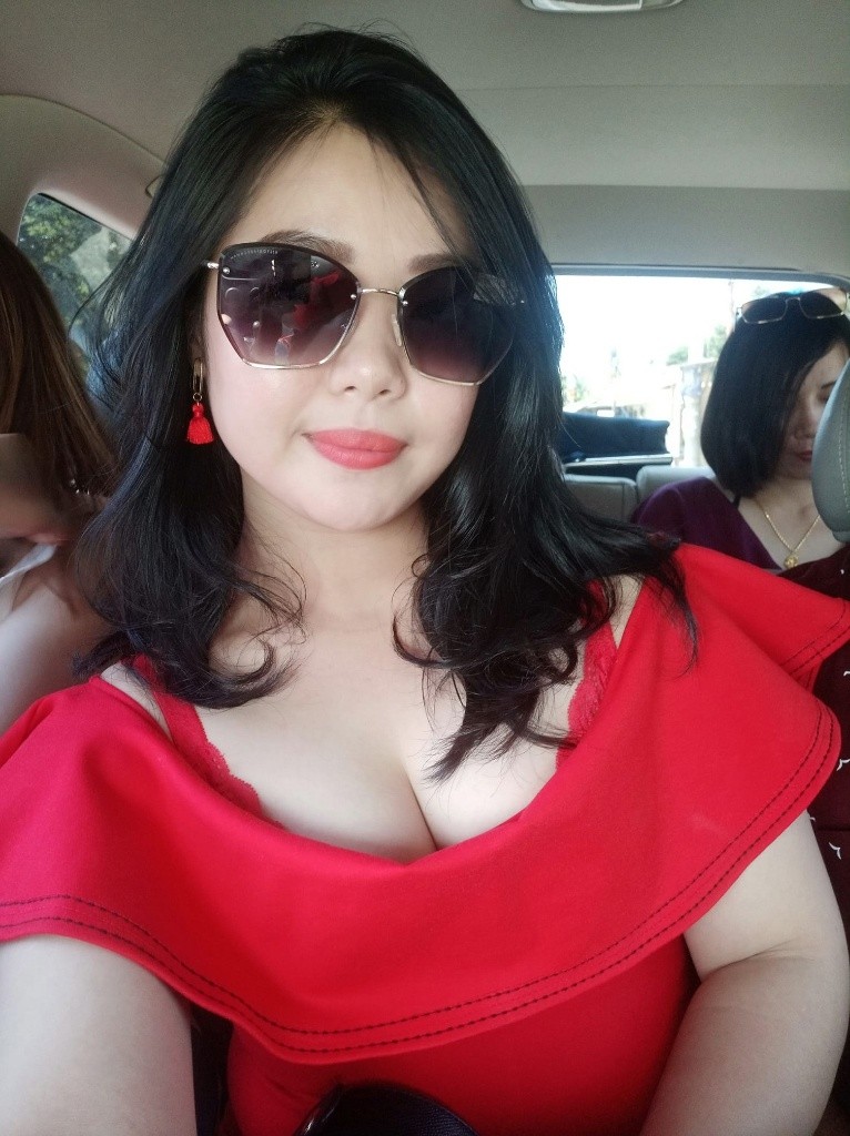 I JUST DIVORCED WANT A COOL GUY TONIGHT I GIVE 5000 - Ang Mo Kio - Bedroom - Homates Singapore