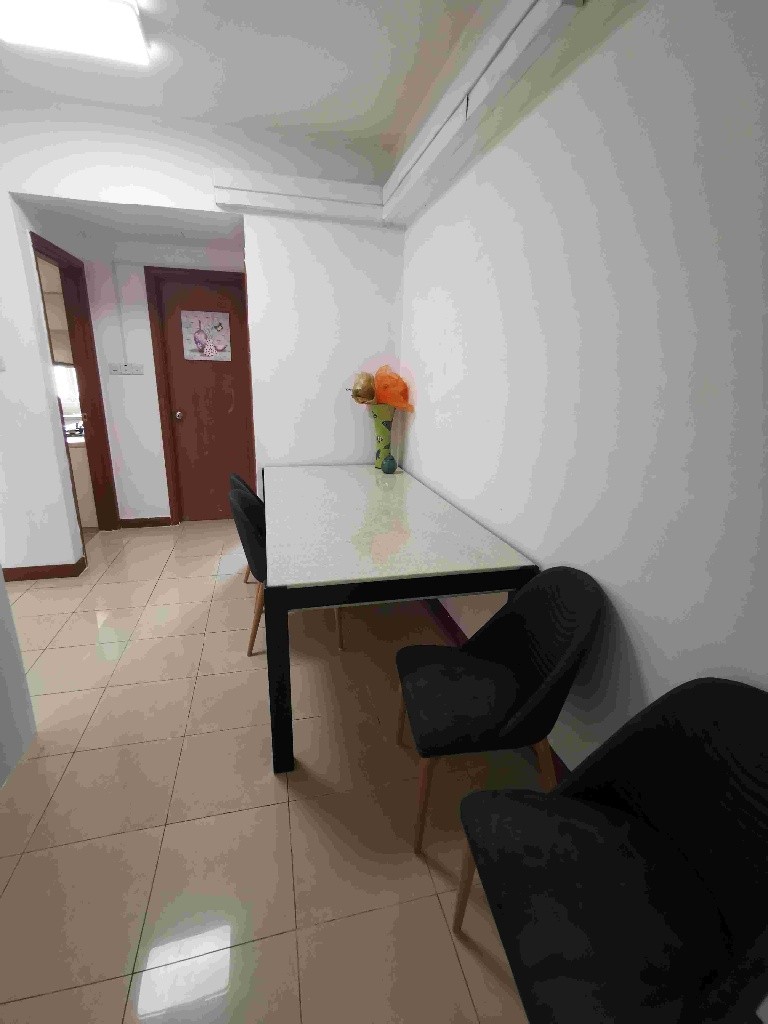 Near city centre, with private bathroom.  Master Room/Strictly Single Occupancy/no Owner Staying/No Agent Fee/Cooking allowed/ Kallang MRT / Stadium MRT / Mountbatten MRT / Available 8 November - Geyl - Homates Singapore