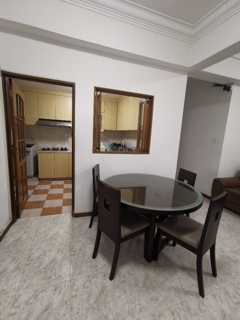 Available 17 Nov - Common RoomT/Long Term Lease/1 Person Stay Only/No Owner Staying/Fully Furnished with Bed/Wardrobe/WIFI/2 Shared Bathroom/allowed Cooking/Balestier / Toa Payoh and Novena MRT - Toa  - Homates 新加坡