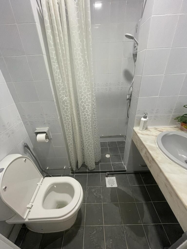 Available Immediate - Common  Room/1 Person Stay Only/No Owner Staying/Fully Furnished with Bed/Wardrobe/WIFI/Air-con/2 Shared Bathrooms/allowed Cooking/ Toa Payoh MRT and Novena MRT         - Toa Pay - Homates Singapore