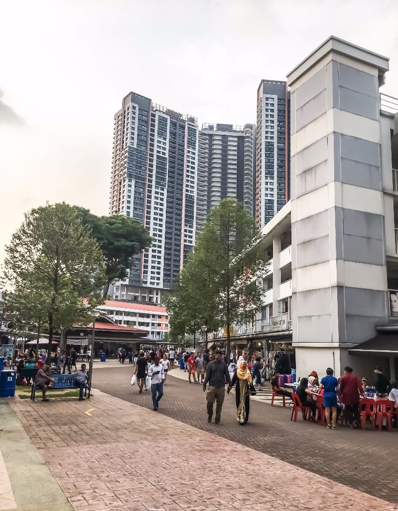 HOUSEMATE FOR 2 BIG COMMON ROOMS NEXT TO CLEMENTI MRT - Clementi - Bedroom - Homates Singapore