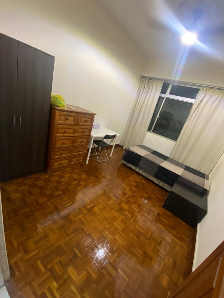 Available 01 Nov / 6 Month Rental /Common Room/Strictly Single ...