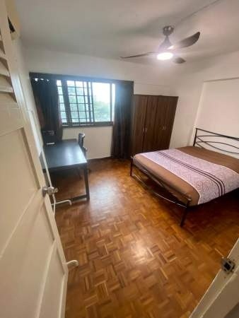 Common Room/Strictly Single Occupancy/no Owner Staying/No Agent Fee/Cooking allowed/Near Outram MRT/Tanjong Pagar MRT/Chinatown MRT/ Available Immediate - Chinatown - Bedroom - Homates Singapore
