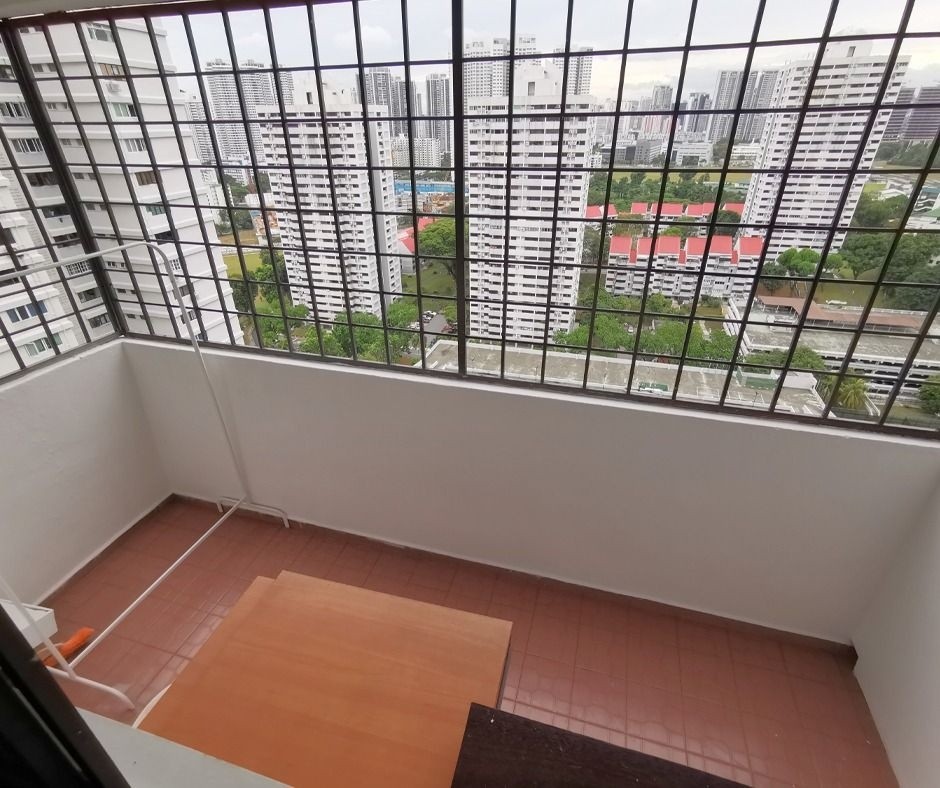 Braddell MRT / Marymount MRT / Caldecott MRT - Common Room with Balcony - Available 02 Jan - Ang Mo Kio - Flat - Homates Singapore