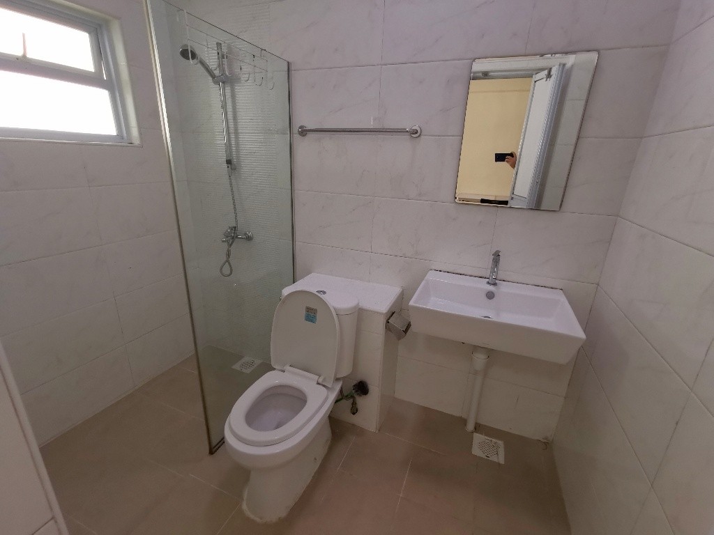 Immediate Available  - Common Room/Strictly Single Occupancy/no Owner Staying/No Agent Fee/Cooking allowed/Near Somerset MRT/Newton MRT/Dhoby Ghaut MRT - Dhoby Ghaut - Bedroom - Homates Singapore