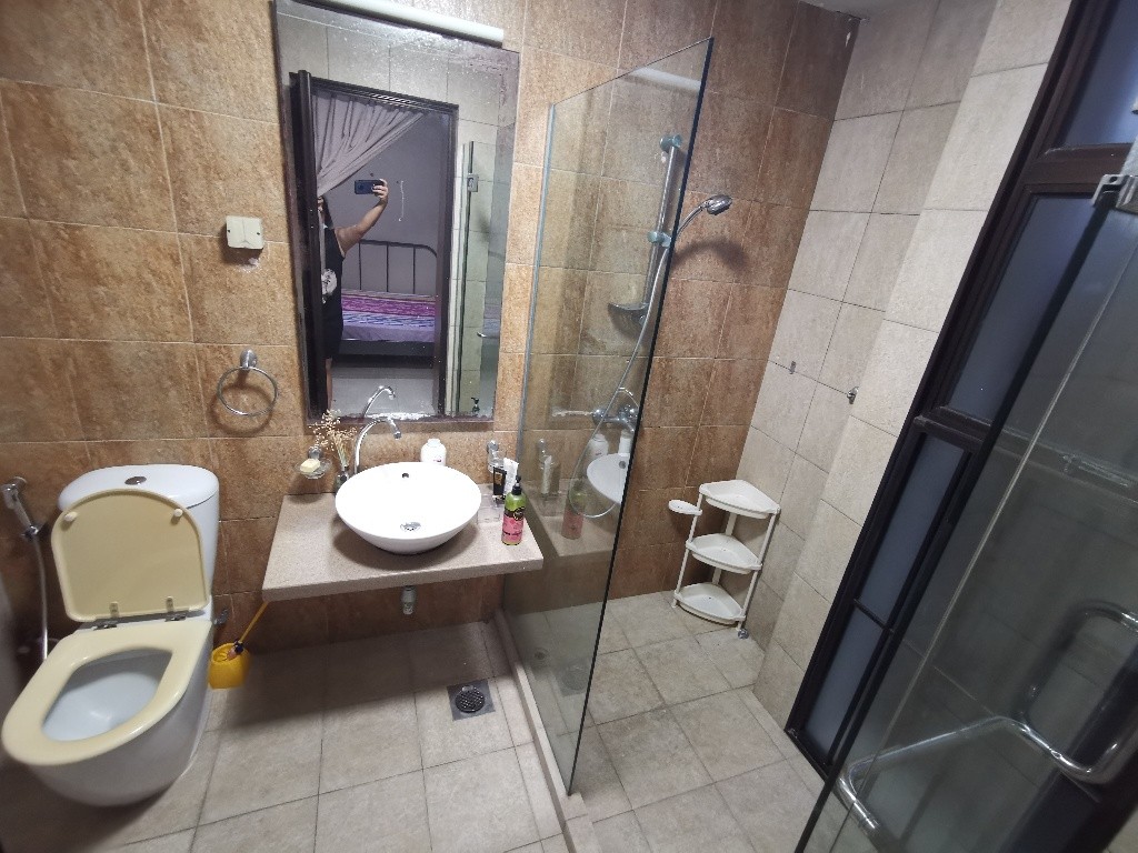 BALESTIIER POINT Common Room/ Novena/ Boon Keng / Farrer Park / WIFI/No owner staying/No Agent Fee / Cooking allowed/Available Immediate - Novena - Bedroom - Homates Singapore