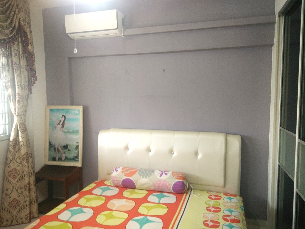 Near NUS, Large Common Room, 5-10 min Walk to Campus - Clementi 金文泰 - 分租房间 - Homates 新加坡