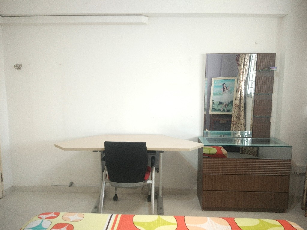 Near NUS, Large Common Room, 5-10 min Walk to Campus - Clementi 金文泰 - 分租房间 - Homates 新加坡
