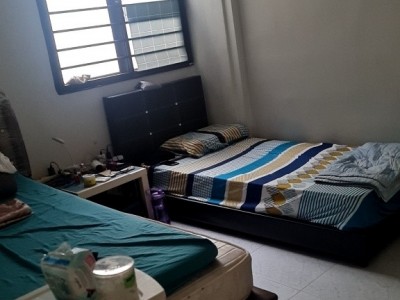 Singapore -  - Block 5 ghim moh road ,#02-216 ,270005 SG