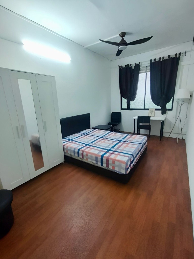 Room for Rent / Tiong Bahru MRT / Common Room / 1 Pax Stay / Available Immediate / RM1 - Tiong Bahru - Flat - Homates Singapore