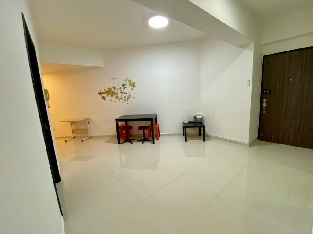 VICTORY HEIGHTS Middle Room /1 persons stay/No Owner Staying/Fully Furnished /WIFI/2 Shared Bathroom/allowed Light Cooking/ Balestier / Toa Payoh/Novena MRT/ Available on Immediately - Toa Payoh 大巴窑 - - Homates 新加坡