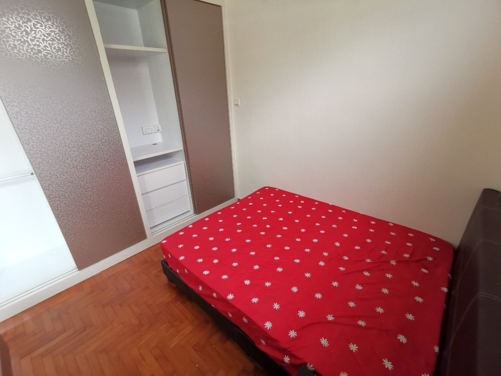 17 Oct Available-Common Room/1 or 2 person stay/ Wifi/No owner staying/No Agent Fee/Cooking allowed/KEMBANGAN MRT / EUNOS MRT / PAYA LEBAR MRT - Lorong Chuan 羅弄泉 - 整個住家 - Homates 新加坡