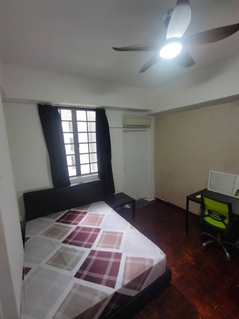 Room for Rent / Paya Lebar – Aljunied – Dakota MRT / Master Room / Available Immediate/ Moro Mansion - Paya Lebar 巴耶利嗒 - 整個住家 - Homates 新加坡