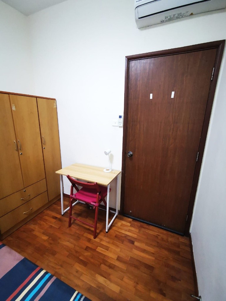 Available Dec 01/Common Room/Near Toa Payoh, Novena MRT/No Owner Staying/Fully Furnished with Bed/Wardrobe/WIFI/Air-con - Toa Payoh 大巴窯 - 分租房間 - Homates 新加坡