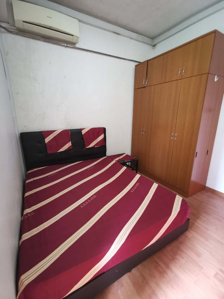 Room For Rent - Somerset, Newton, Dhoby Ghaut MRT/ Common room / 1-2 pax stay / Available﻿ Dec 25 - Orchard - Bedroom - Homates Singapore