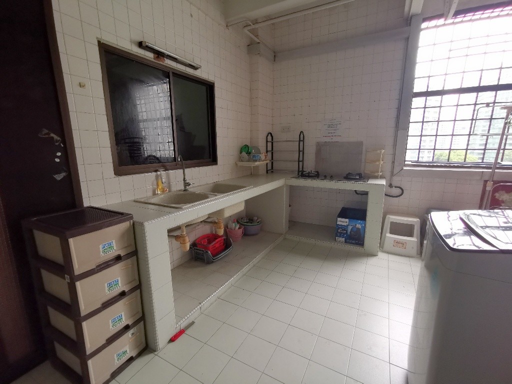 Room For Rent - Somerset, Newton, Dhoby Ghaut MRT/ Common room / 1-2 pax stay / Available﻿ Dec 25 - Orchard - Bedroom - Homates Singapore
