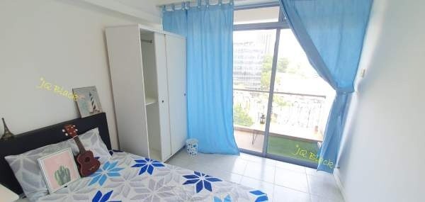 RARE SPACIOUS Condo Common Single Balcony Room For Rent - Tiong Bahru 中嗒鲁 - 分租房间 - Homates 新加坡