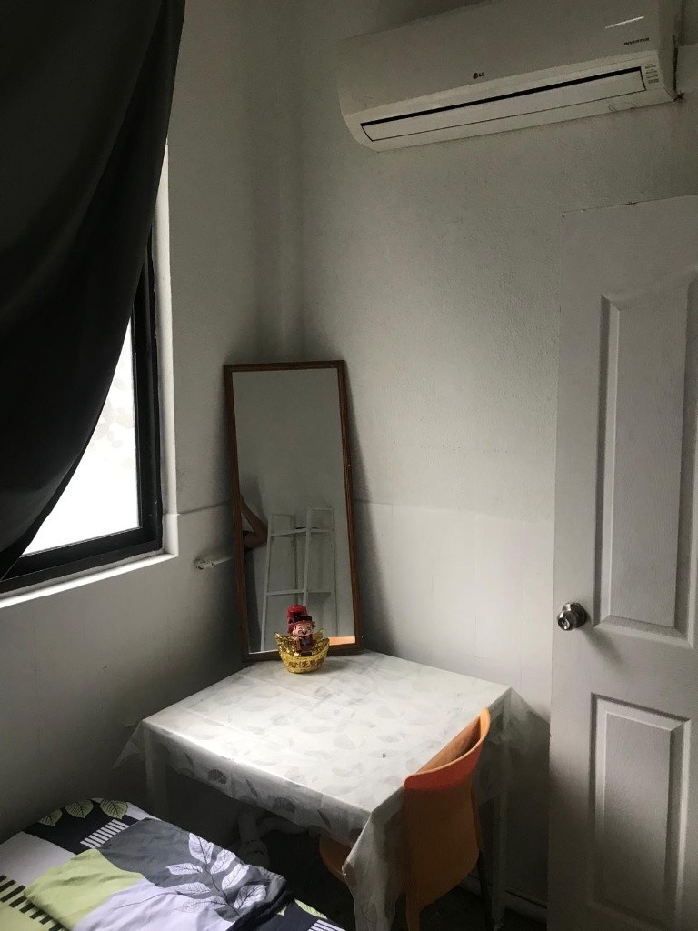 Room for rent/ Near Tiong Bahru, Havelock, Queenstown MRT/ 1 pax stay / Available Immediately - Bukit Merah - Flat - Homates Singapore